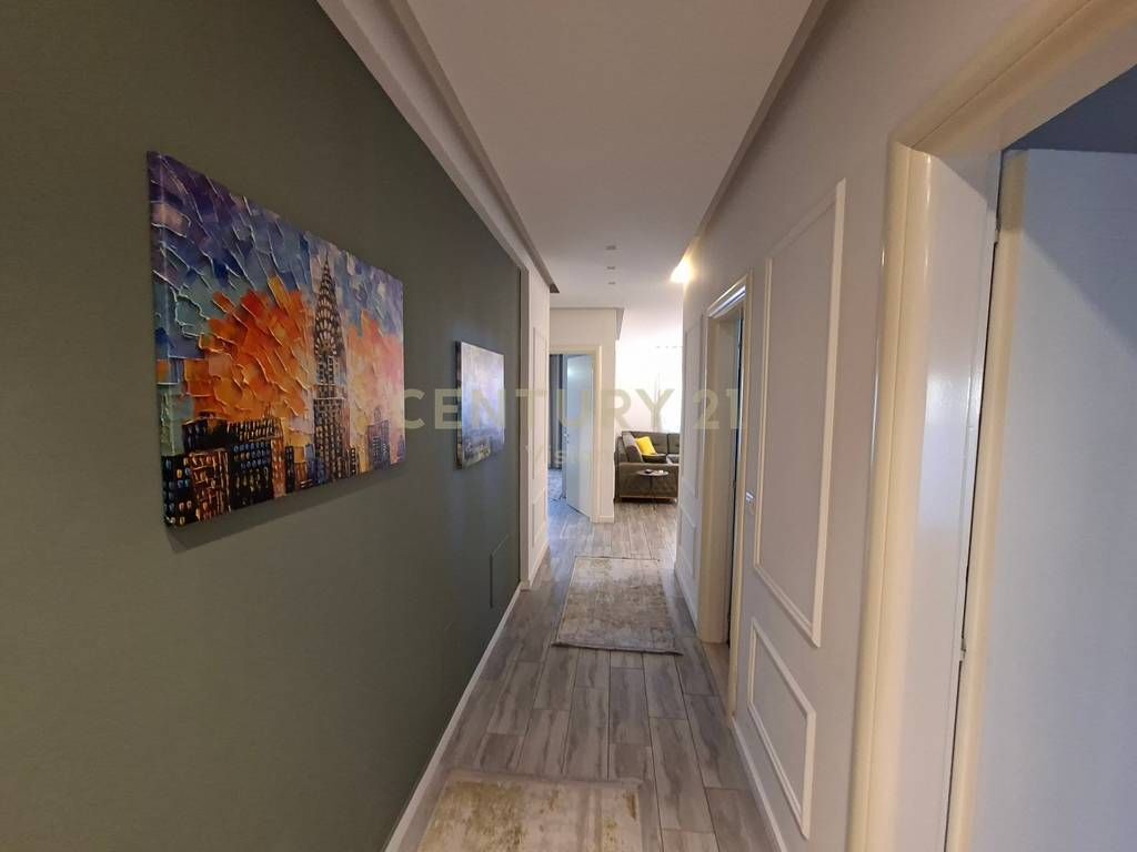 APARTMENT 2+1+2 FOR SALE AT RESTAURANT TRADITA IN SHKODER