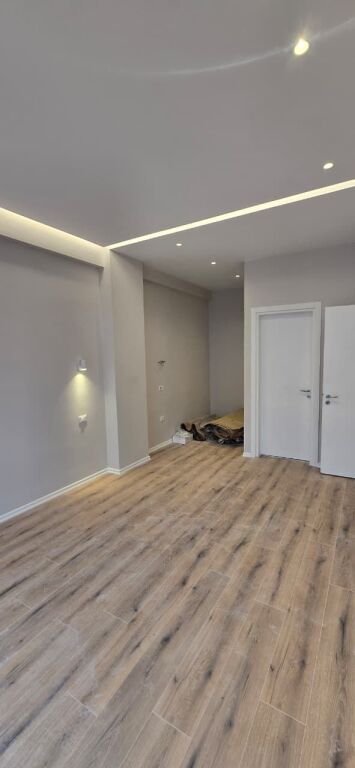 🏠 Jepet me qira apartament 2+1