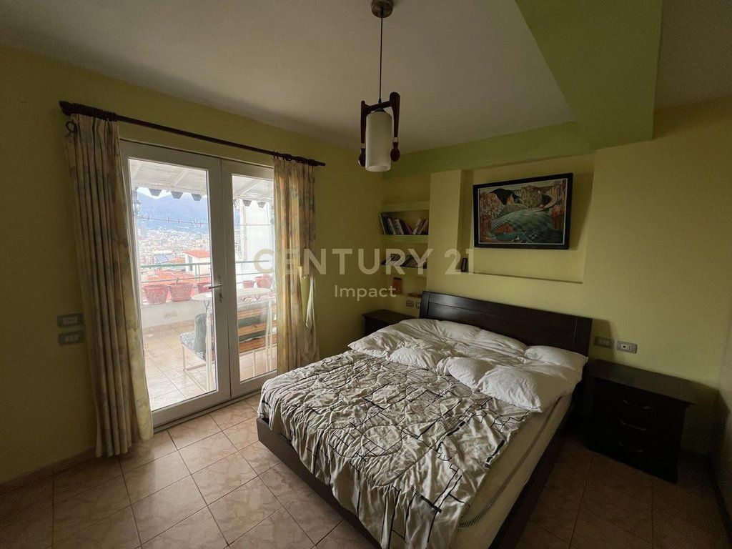 SHITET SUPER DUPLEX ME VERANDE TEK KODRA E DIELLIT