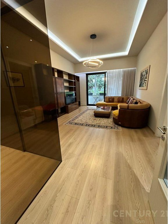 Apartament 3+1 Shitje në Liqeni i Thatë! 320,000 €