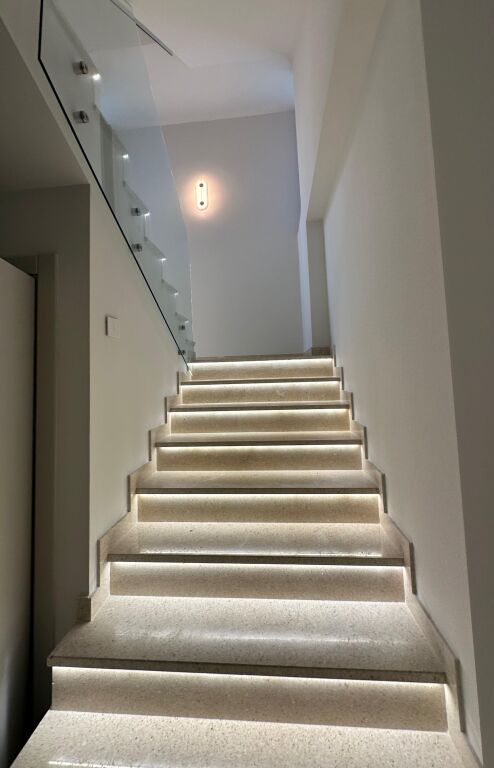 Vilë Rezidenciale – Vile Roses, Farkë