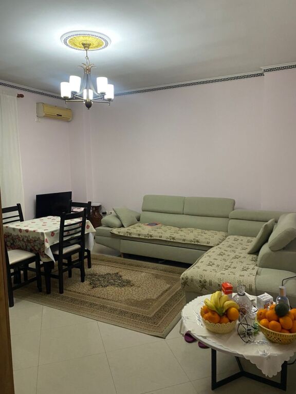 Apartament 2+1 per qera