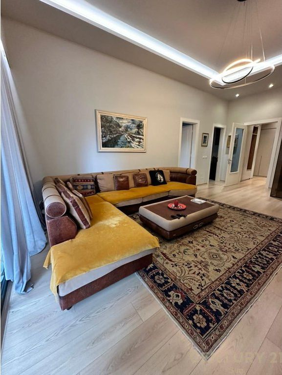 Apartament 3+1 Shitje në Liqeni i Thatë! 320,000 €