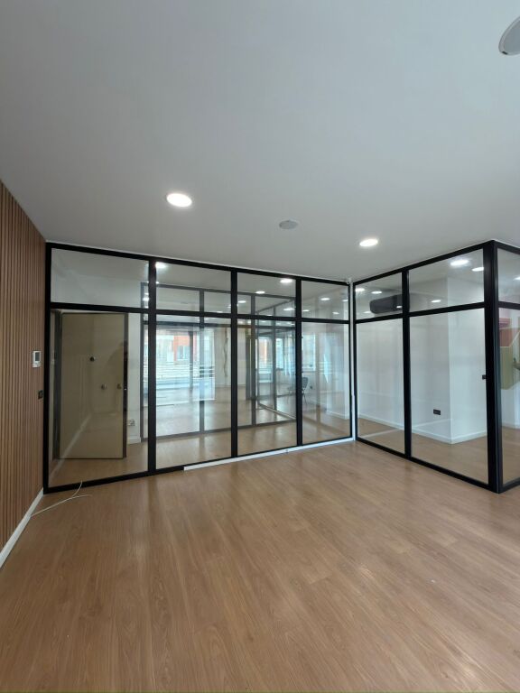 🏢 Spazio Ufficio in Affitto – Delijorgji