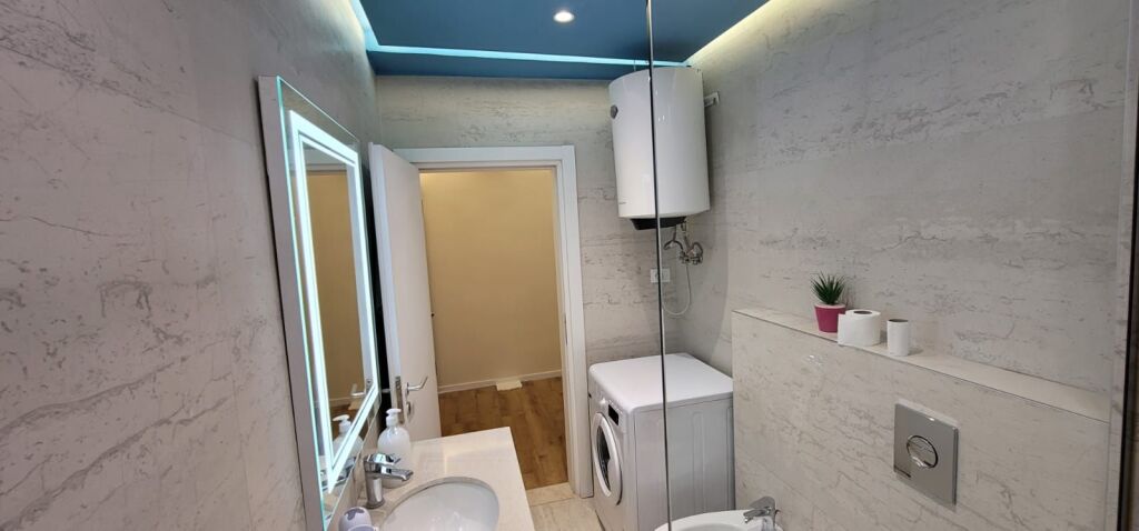 2+1,luxury furnished at mondiali, 21 December, price 800 euro, and for airbnb