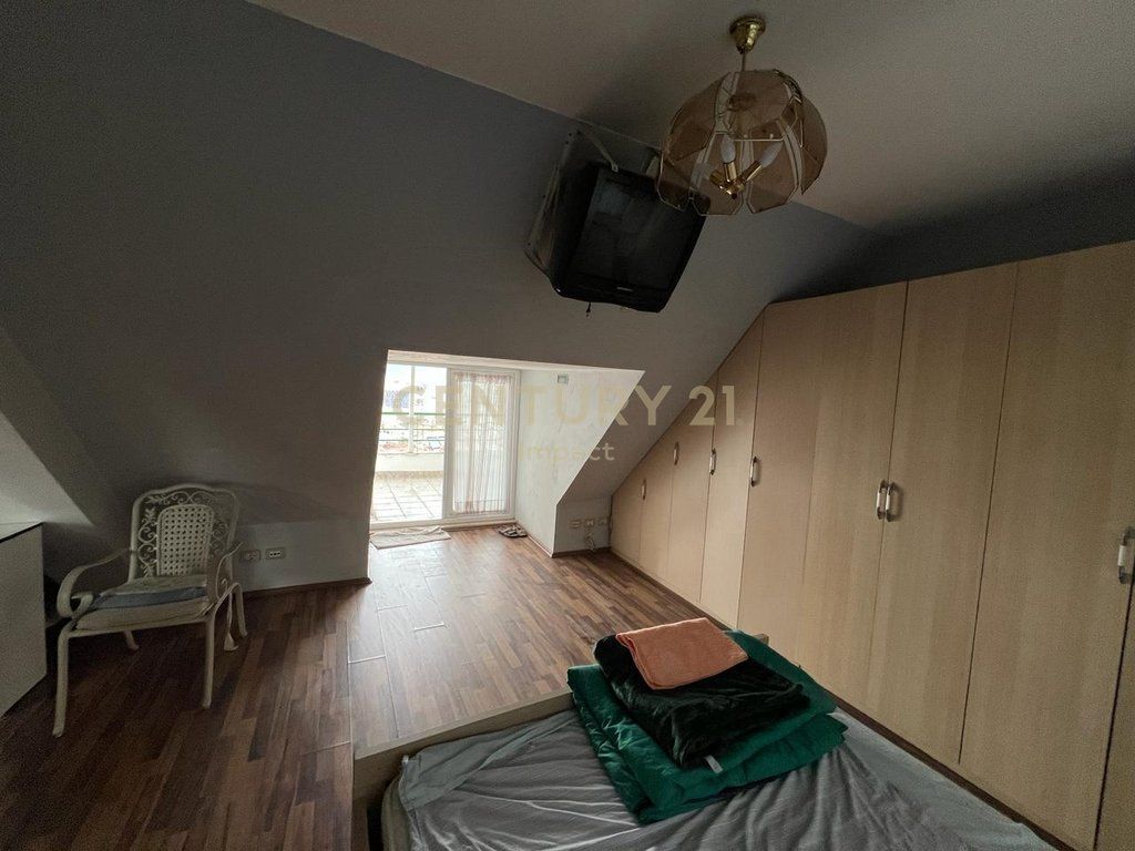 SHITET SUPER DUPLEX ME VERANDE TEK KODRA E DIELLIT