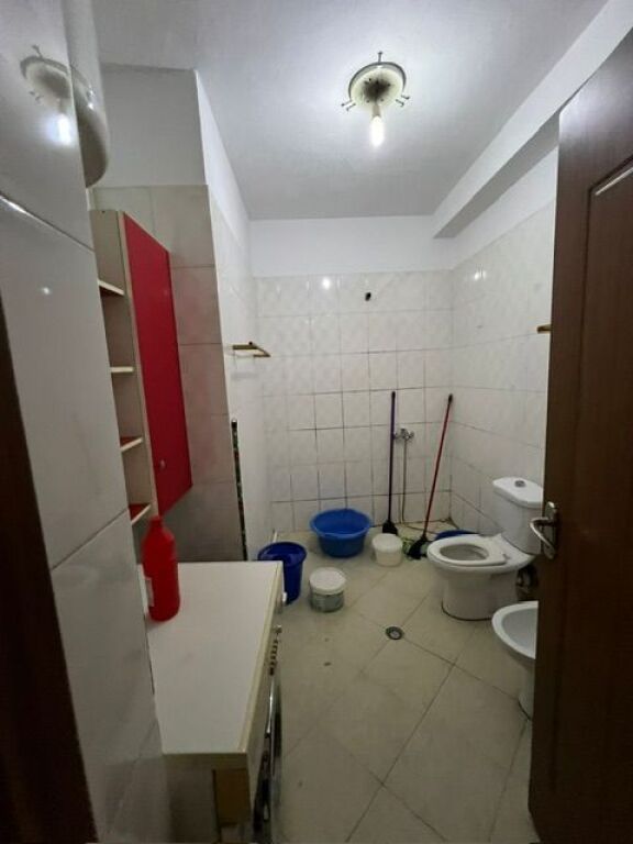 Appartamento 2+1 a Yzberisht con 400€