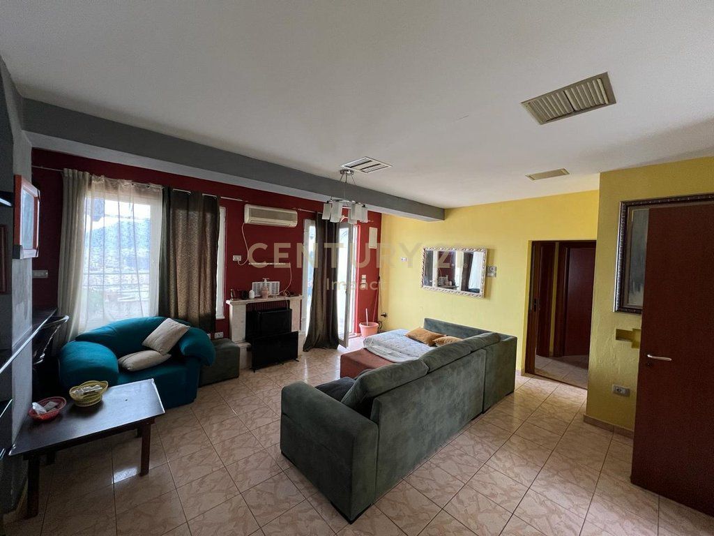 SHITET SUPER DUPLEX ME VERANDE TEK KODRA E DIELLIT