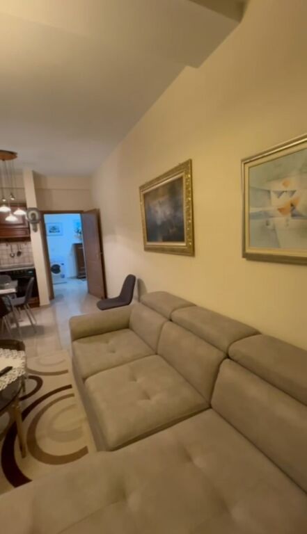 Appartamento in affitto a Bllok 1+1