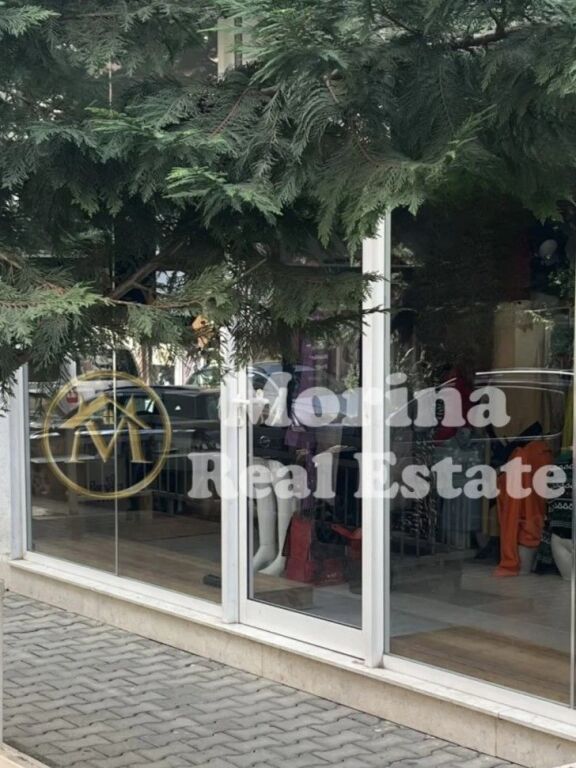 Qera | Ambjent Biznesi | Rruga e Teleferikut | 350 €/muaj