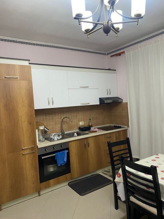 Apartament 2+1 per qera