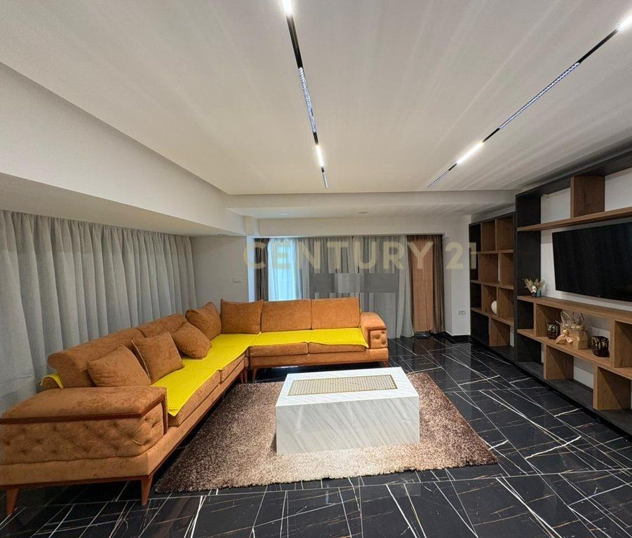 JEPET ME QIRA APARTAMENT 2+1 – ISH FUSHA E AVIACIONIT!