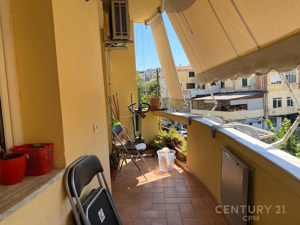 JEPET ME QERA APARTAMENT 2+1 ME DEPO TEK STADIUMI DINAMO