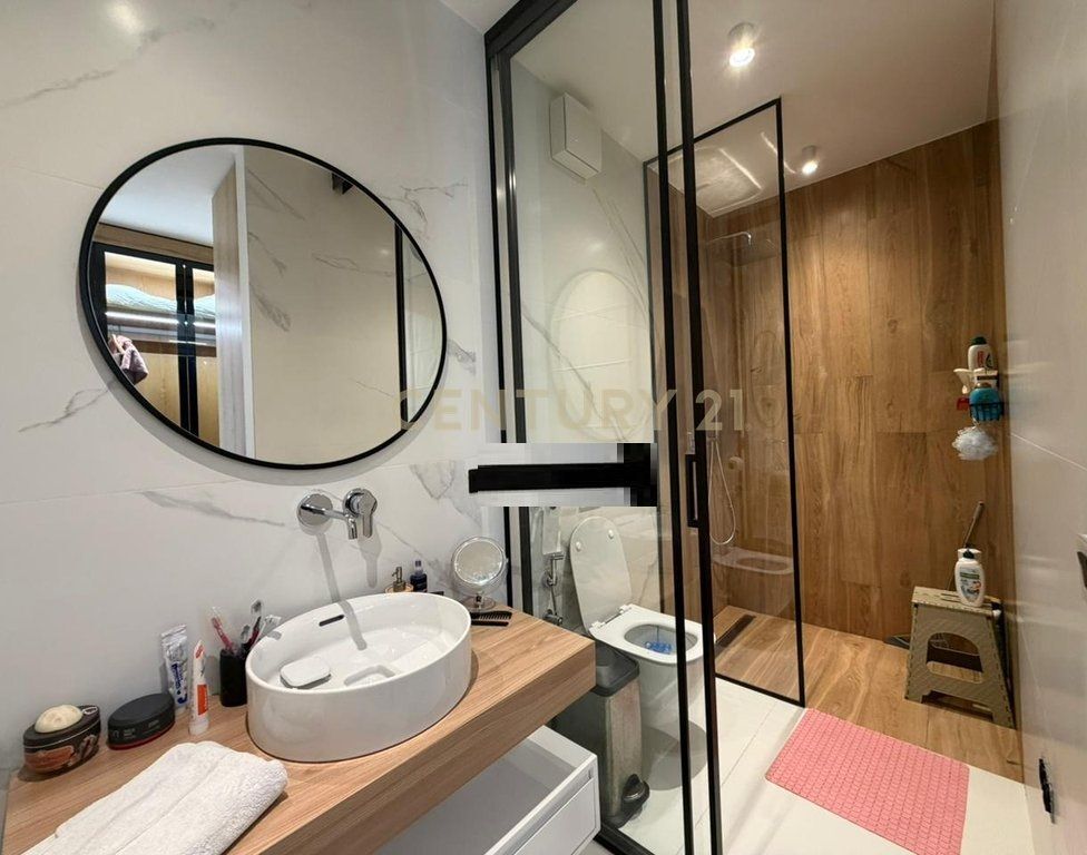 SHKOZE, VENDIAMO PENTHOUSE 3+1+2 CON VERANDA