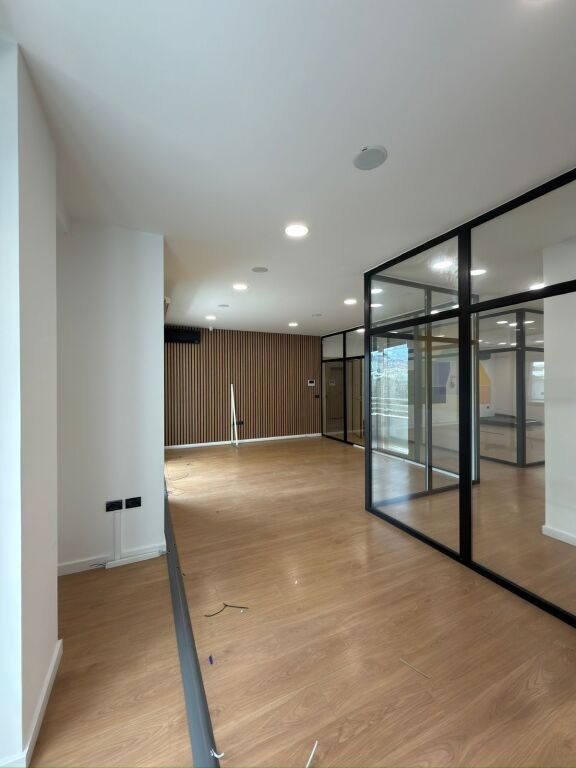 🏢 Spazio Ufficio in Affitto – Delijorgji