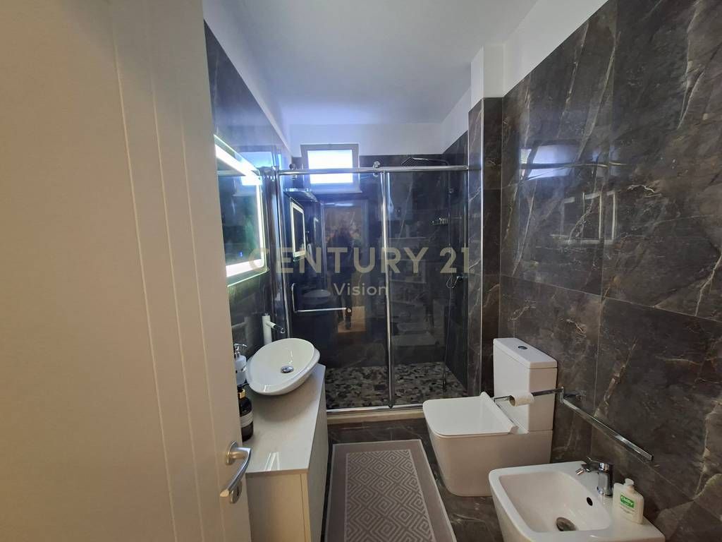 APARTMENT 2+1+2 FOR SALE AT RESTAURANT TRADITA IN SHKODER