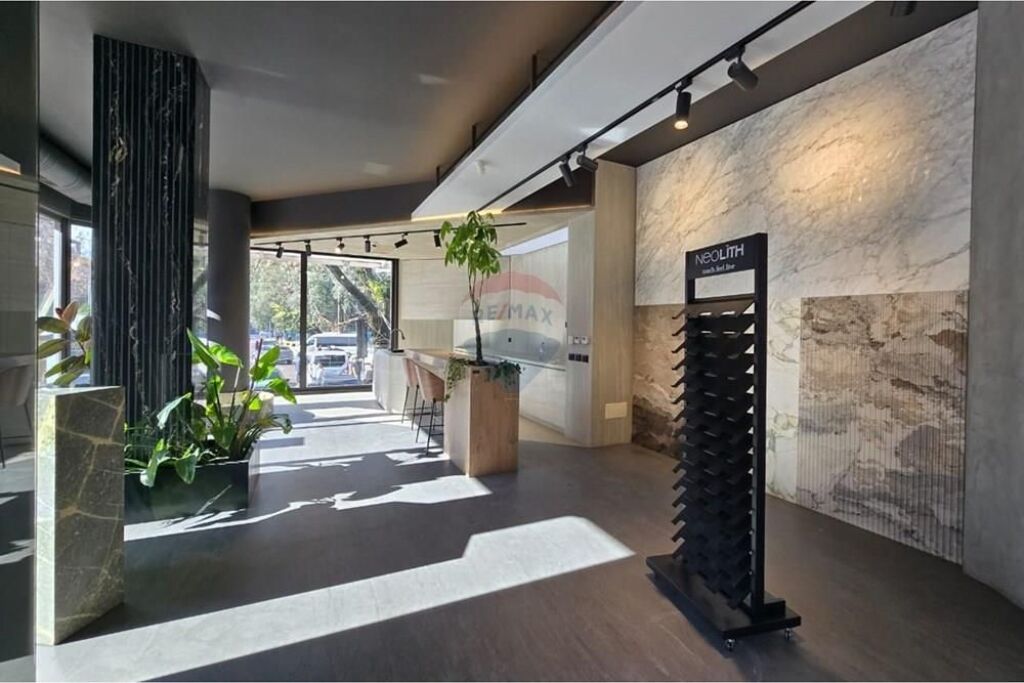 Negozio in affitto in Piazza Wilson