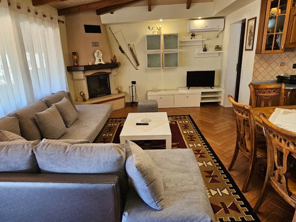 3+1, arredato, piano villa alle ville tedesche, 800 euro