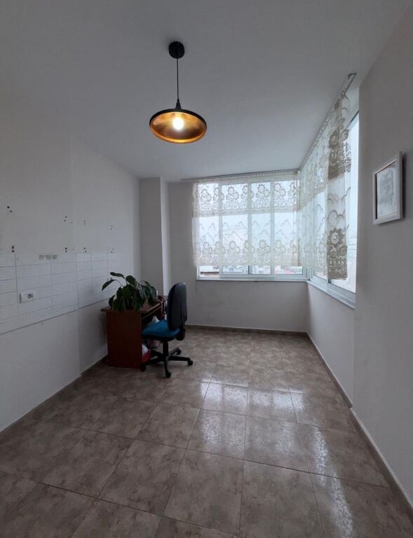 2+1, per ufficio, presso l'ex esposizione Albania oggi, 650 mila lek