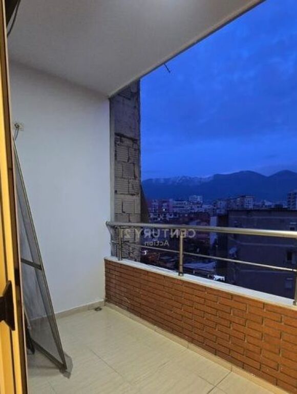 Apartament 1+1 me qera tek Rr.Elbasanit