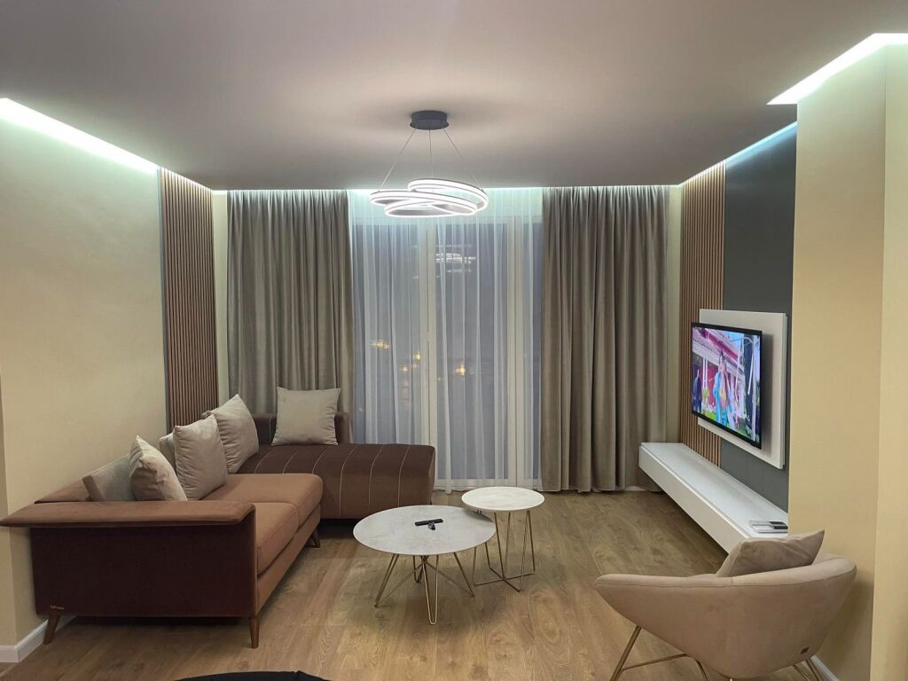 Apartament me qira –📍 2+1 | Afër Kishës Ortodokse, Vlorë