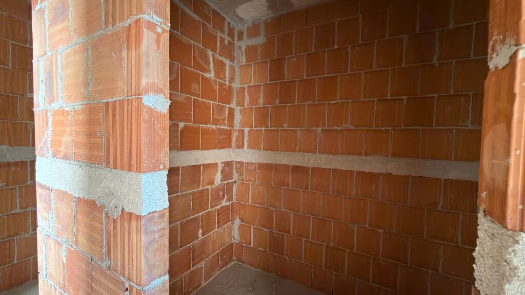 EKSLUZIVE! ISH FUSHA APARTAMENT 2+1+2 PER SHITJE!