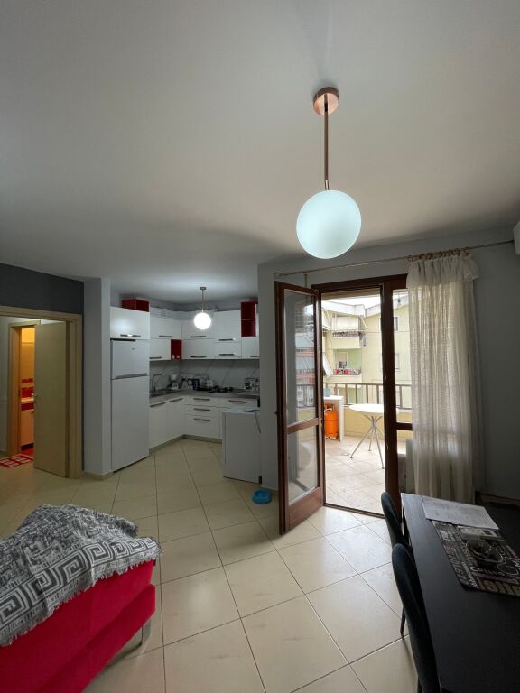 Jepet me Qera 2+1+2/ Kopshti Botanik 600€