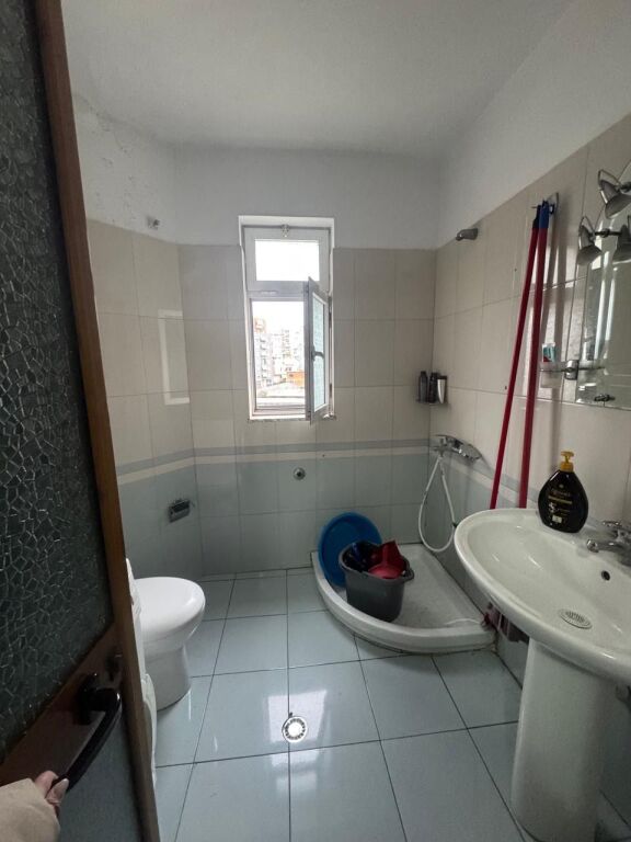 Jepet Me Qera Apartament 2+1+1 Ballkon