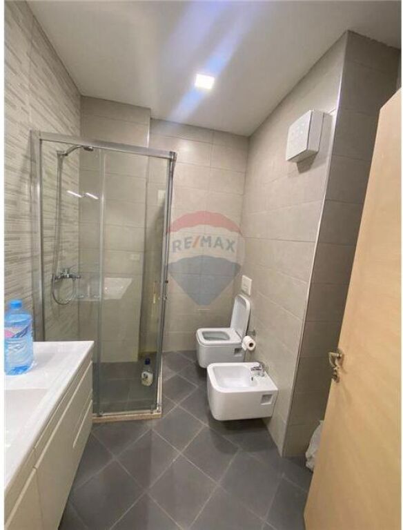✨Shitet Apartament 3+1+2 + Post Parkimi 🅿️ | 📍Rruga Dritan Hoxha