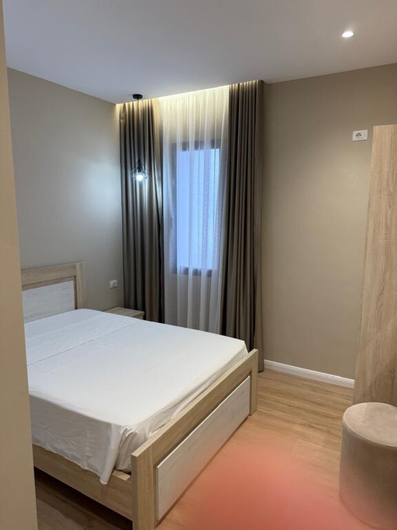 Shitet Apartament 2+1 📍– Vlore, pranë Shkollës Industriale