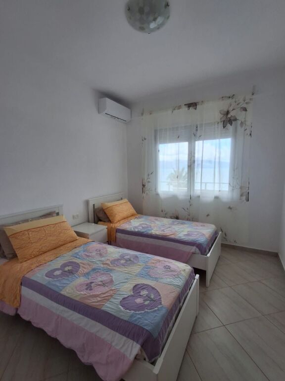 Appartamento 2+2 in affitto –📍 Lungomare, Vlorë | Vista mare completa