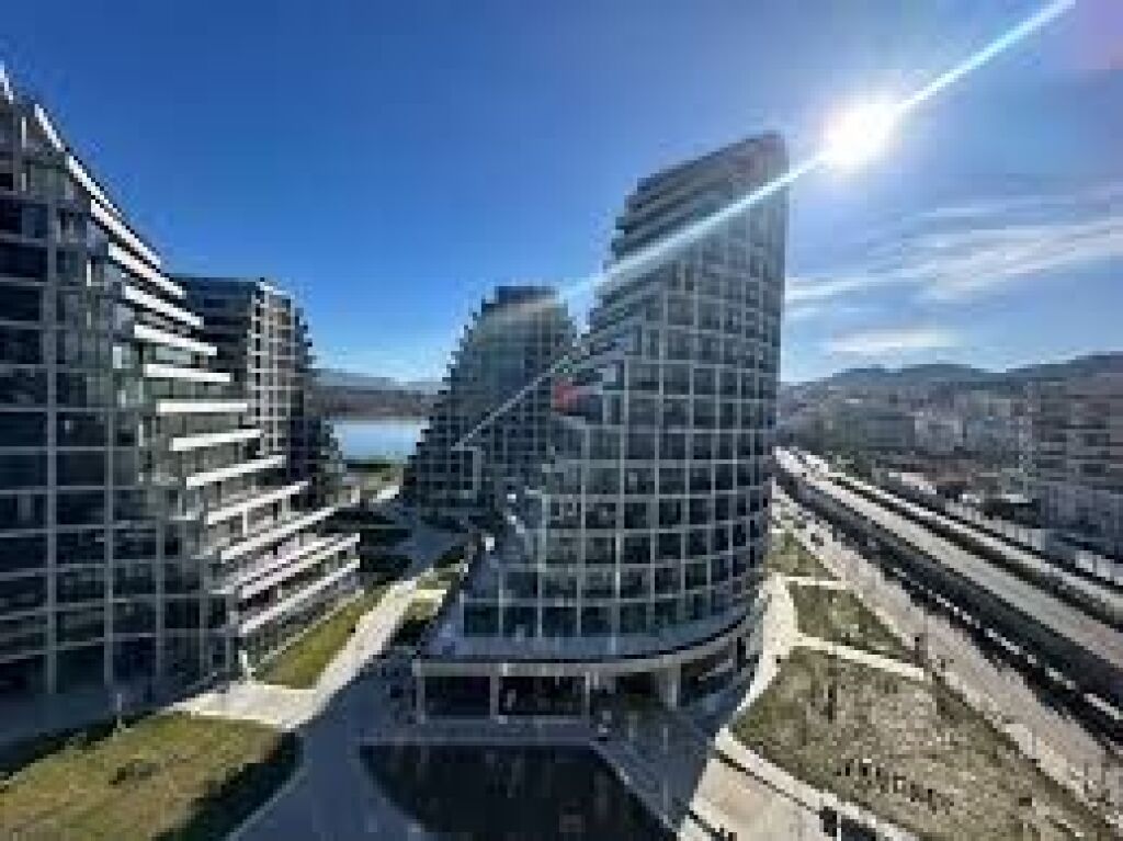 🏢 Jepet me qira – Ambient zyrash Lake View