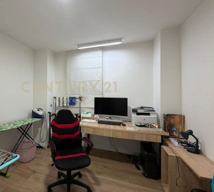 ✨ Penthouse 3+1+2 me verandë për shitje