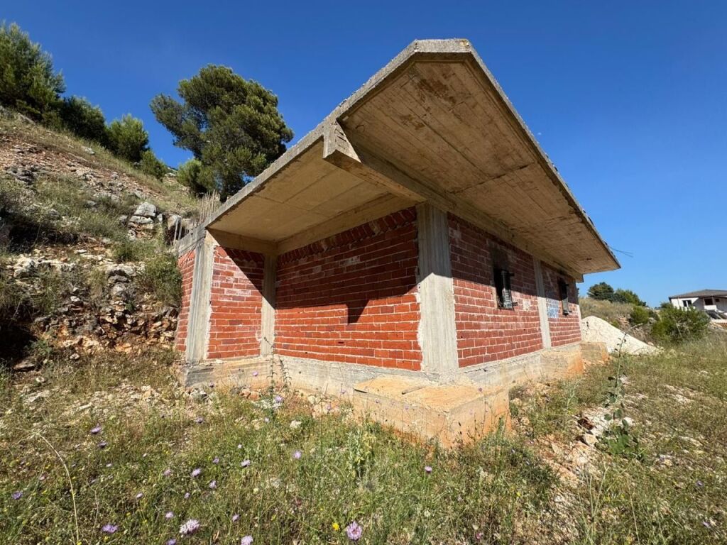 Shitet Truall + ndertese ne Sarande