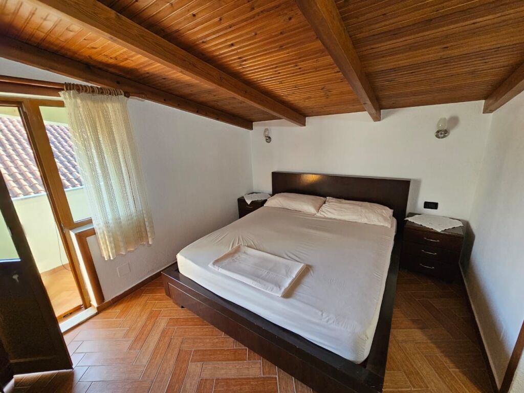 3+1, arredato, piano villa alle ville tedesche, 800 euro