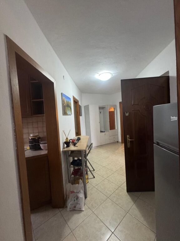 Jepet Me Qera Apartament 2+1+1 Ballkon