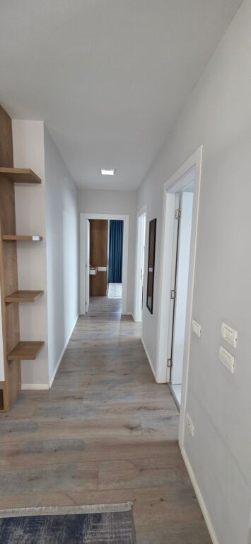 Affittasi 2+1+P presso il palazzo di Eglo