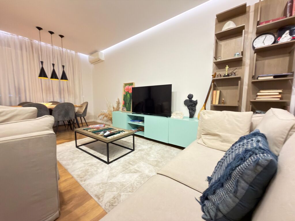 In vendita 2+1 a kodra diellit 1