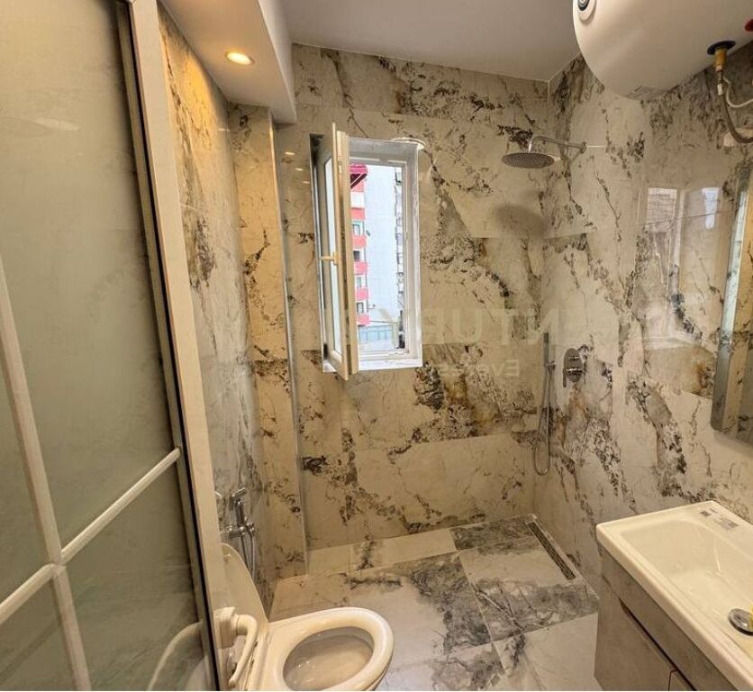 In vendita 1+1 in via Barrikadave