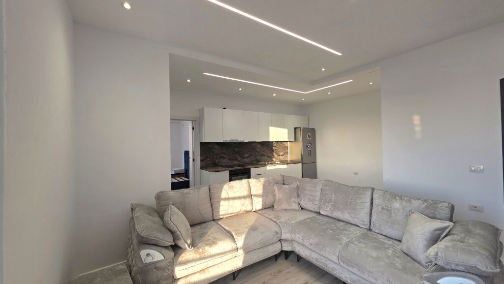 APPARTAMENTO 1+1 IN VENDITA VICINO ALLA PALESTRA DELLO SFORZO, VLORE