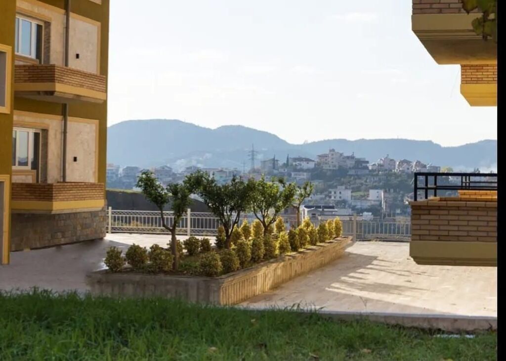 Appartamento 2+1+2+2blocchi in Vendita, Lago di Farka Tirana