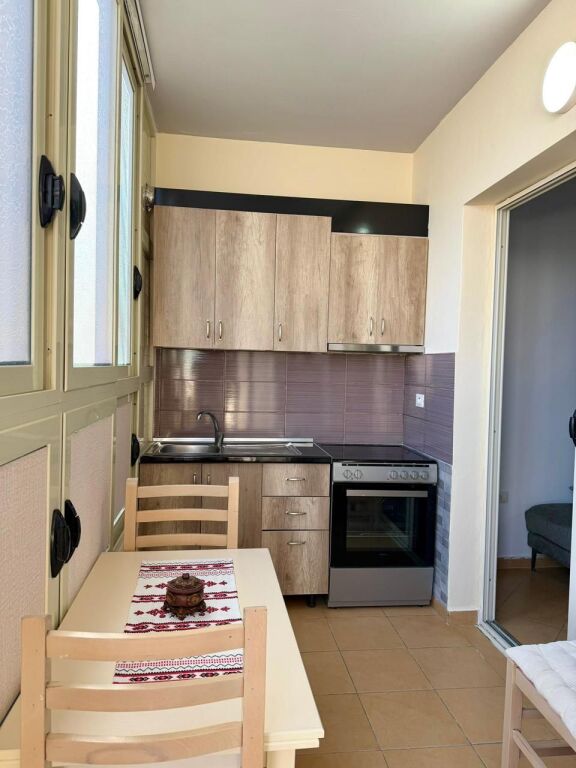 Apartament 1+1 me Qera Afatgjate Lungomare, Vlore