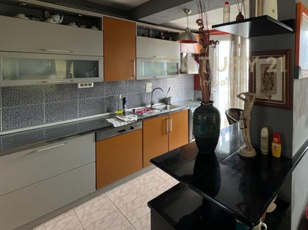 ✨ Duplex 3+1+2 con veranda in vendita