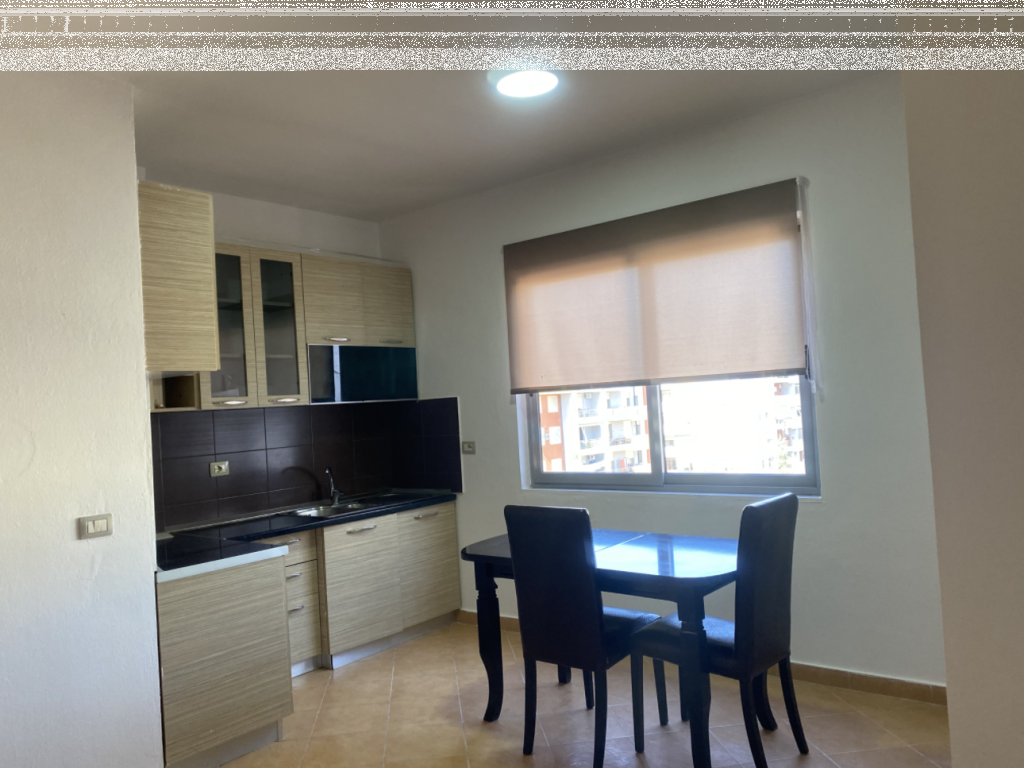 Apartament me qera ne astir