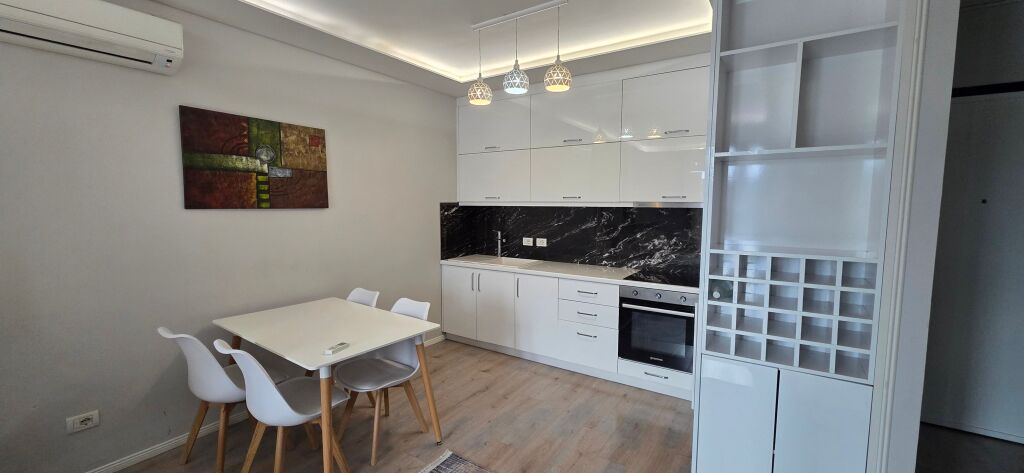 Affittasi 2+1+P presso il palazzo di Eglo