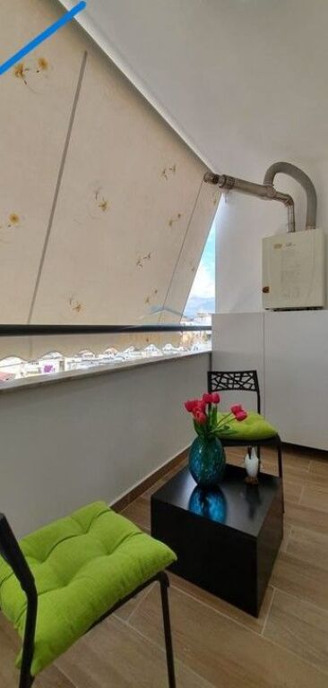 Qera,Apartament 2+1 tek Rruga e Kosovareve!