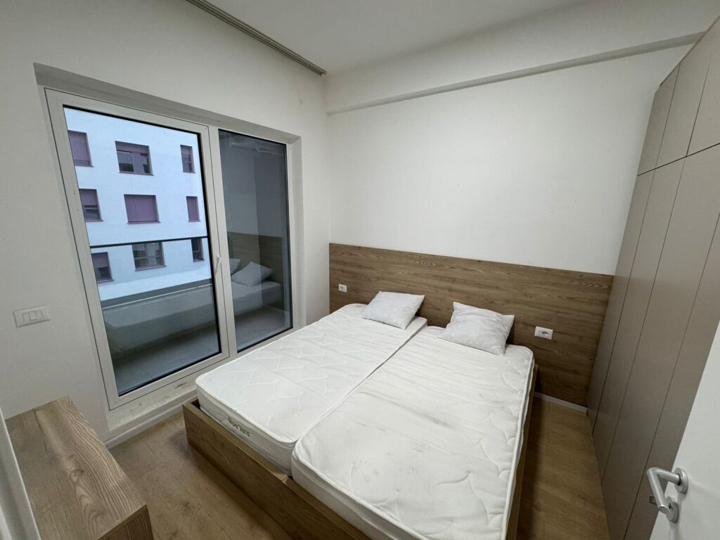 Jept me qera Apartament 1+1  Adresa : Ali Demi Kompleksi kadiu  Kati 4 e mobiluar  Cmimi 450 €