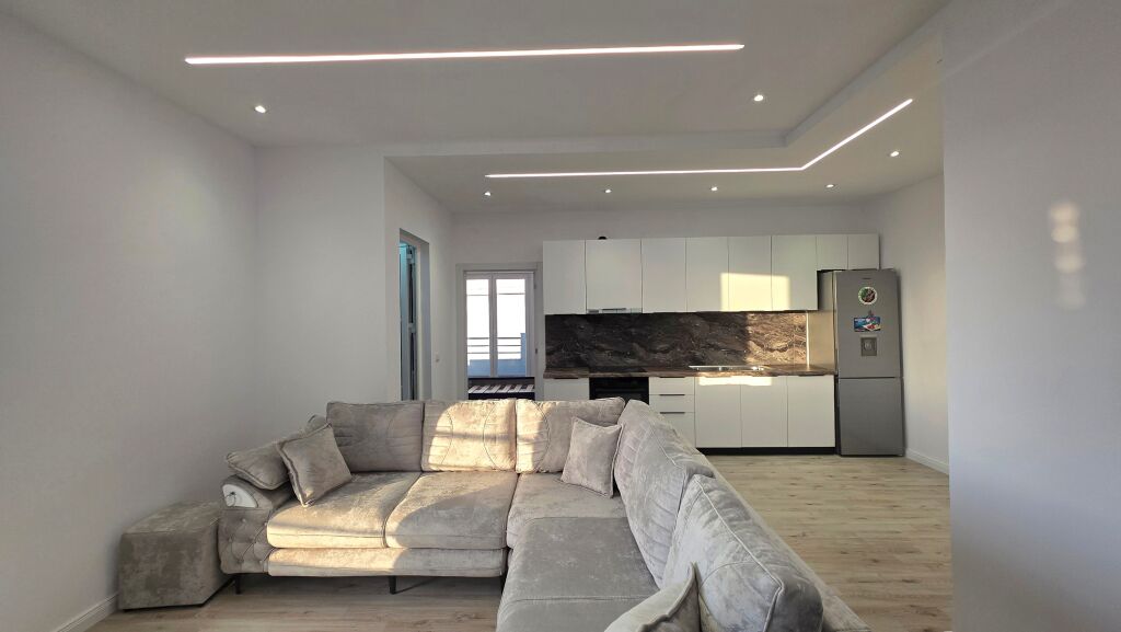 APPARTAMENTO 1+1 IN VENDITA VICINO ALLA PALESTRA DELLO SFORZO, VLORE