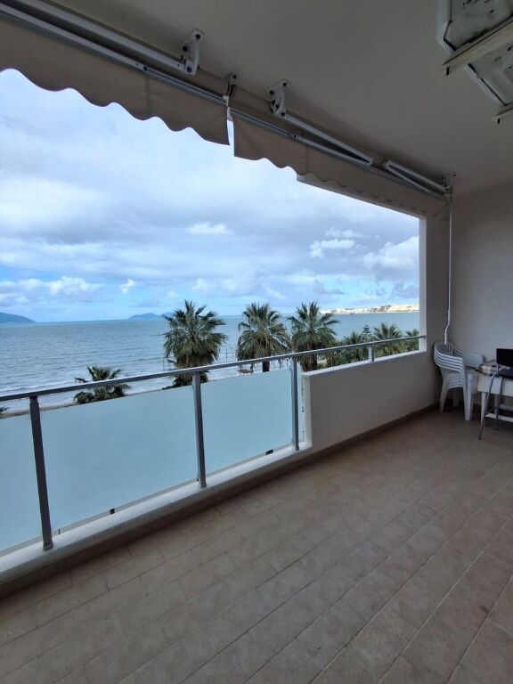 Appartamento 2+2 in affitto –📍 Lungomare, Vlorë | Vista mare completa