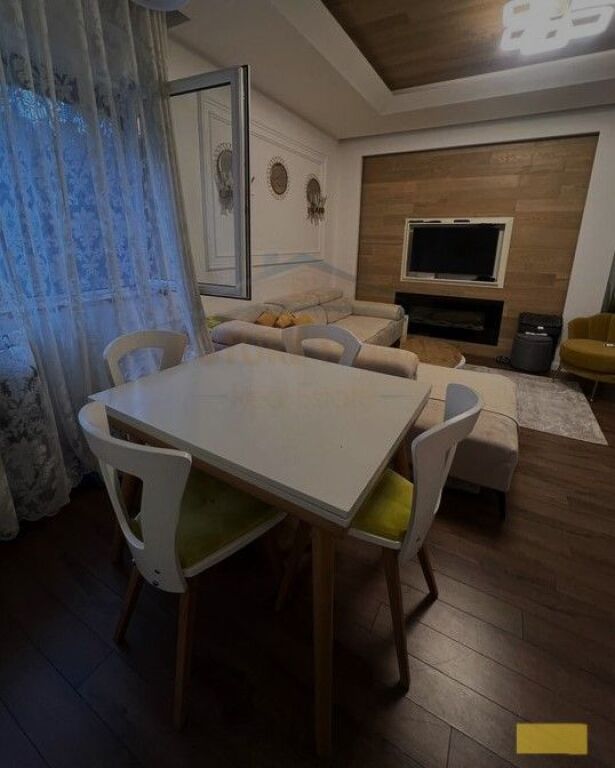 In vendita, Appartamento 2+1+2, Complesso FZ, Lago Secco, Tirana